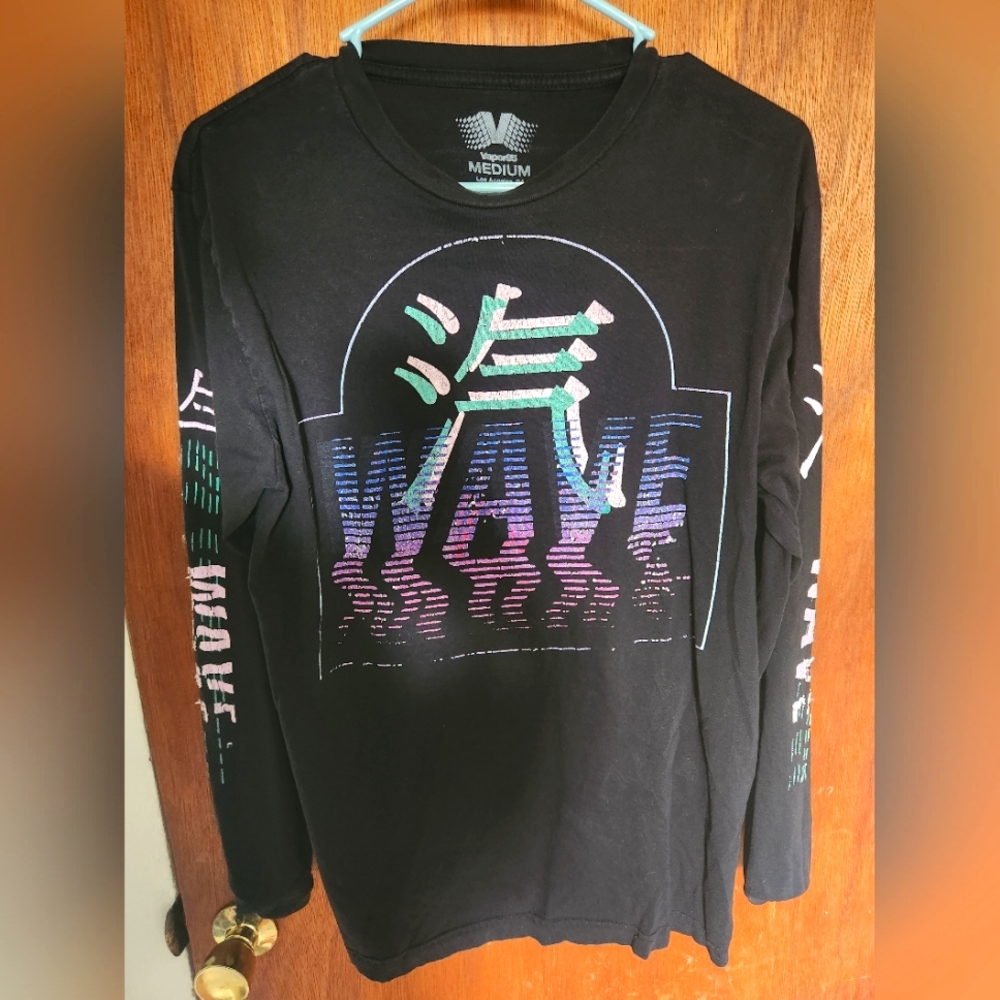 Distressed Vapor95 vaporwave long sleeve